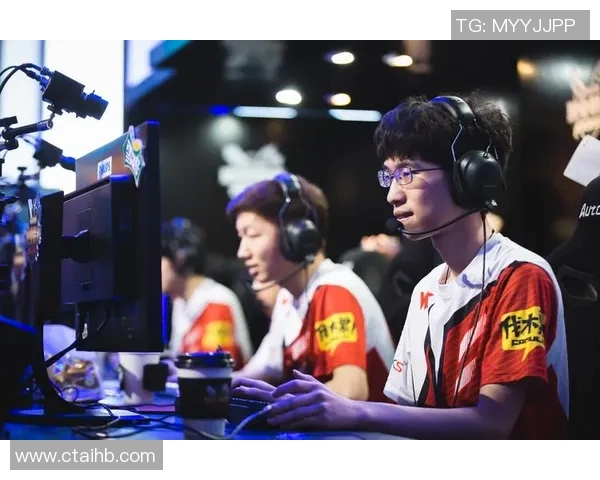 聚焦英雄联盟WE战队的团队协作与默契配合探讨 聚焦英雄联盟WE战队的团队协作与默契配合探讨